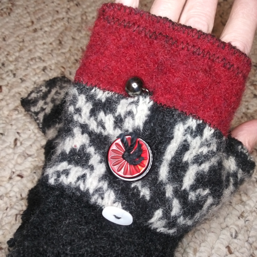 Tamara's Red Black/White Felted Sweater Fingerless Handmade Farmcore Gloves - Picture 2 of 8
